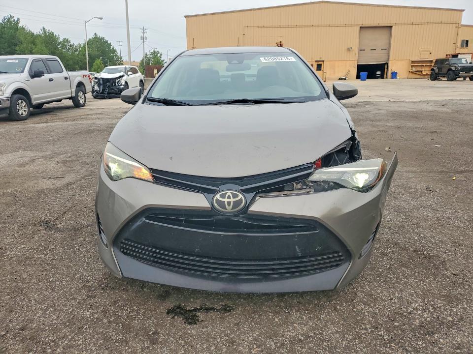 Фото 5 с аукциона – 2017 TOYOTA COROLLA с VIN 2T1BURHE6HC765684
