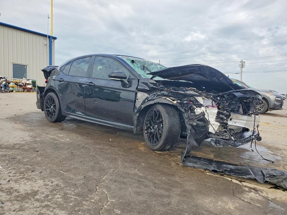 Photo 4 from auction – 2026 TOYOTA CAMRY with VIN 4T1DBADK9TU559441