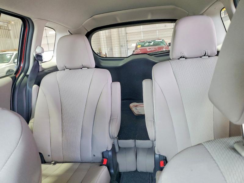 Photo 10 from auction – 2015 MAZDA 5 with VIN JM1CW2CL5F0187449