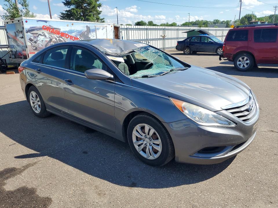 Photo 4 from auction – 2011 HYUNDAI SONATA with VIN 5NPEB4AC4BH026798