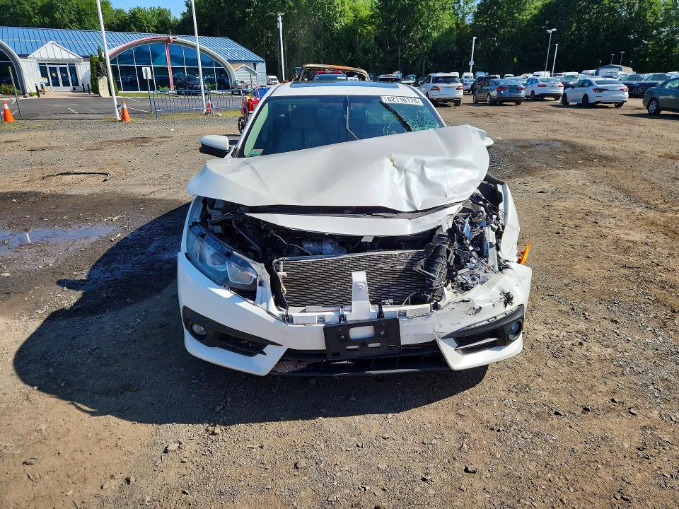 Photo 5 from auction – 2017 HONDA CIVIC with VIN 19XFC1F78HE209470