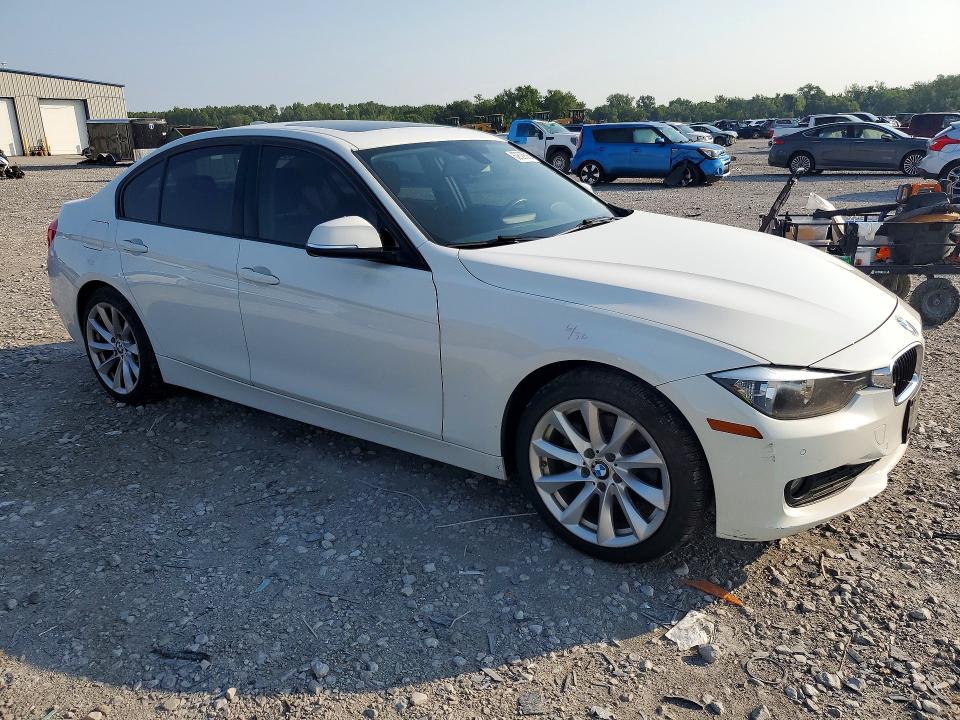Фото 4 с аукциона – 2015 BMW 320 с VIN WBA3C3G56FNT51771