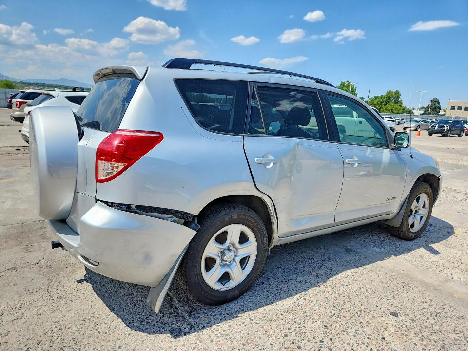 Photo 3 from auction – 2007 TOYOTA RAV4 with VIN JTMZD31V775063570