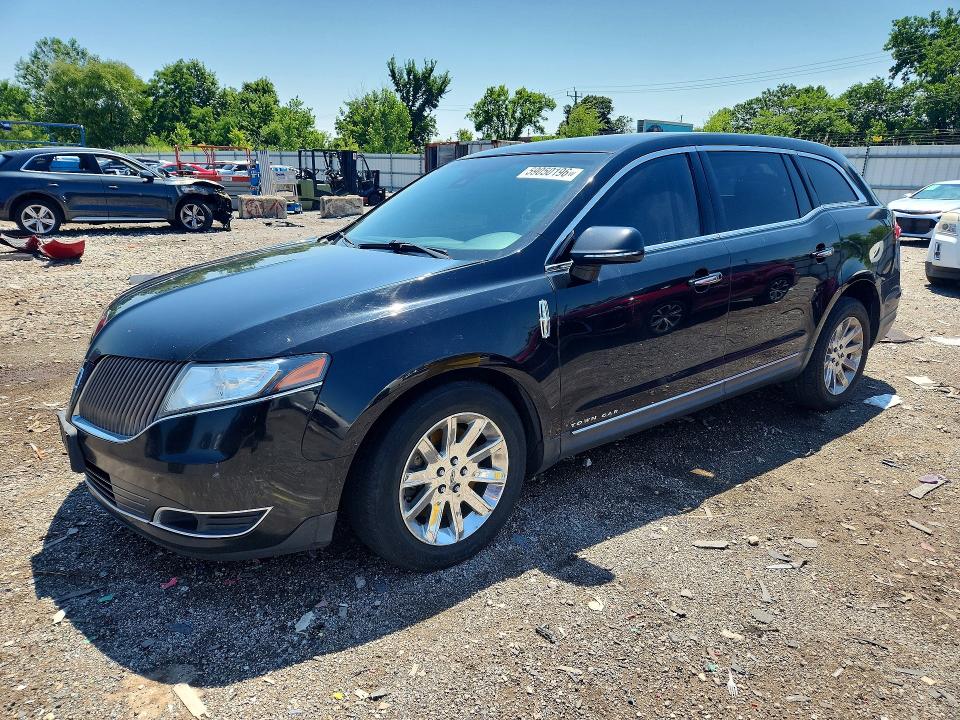 LINCOLN MKT 2015 with VIN 2LMHJ5NK0FBL01074 - Photo from auction