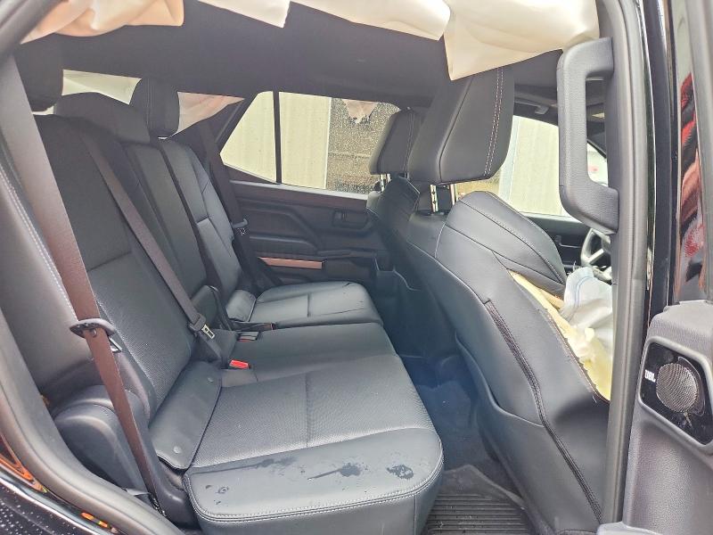 Photo 11 from auction – 2026 TOYOTA 4RUNNER with VIN JTEVB5BR4T5042313