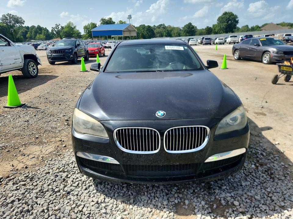 Photo 5 from auction – 2010 BMW 750 with VIN WBAKC6C5XACL67527