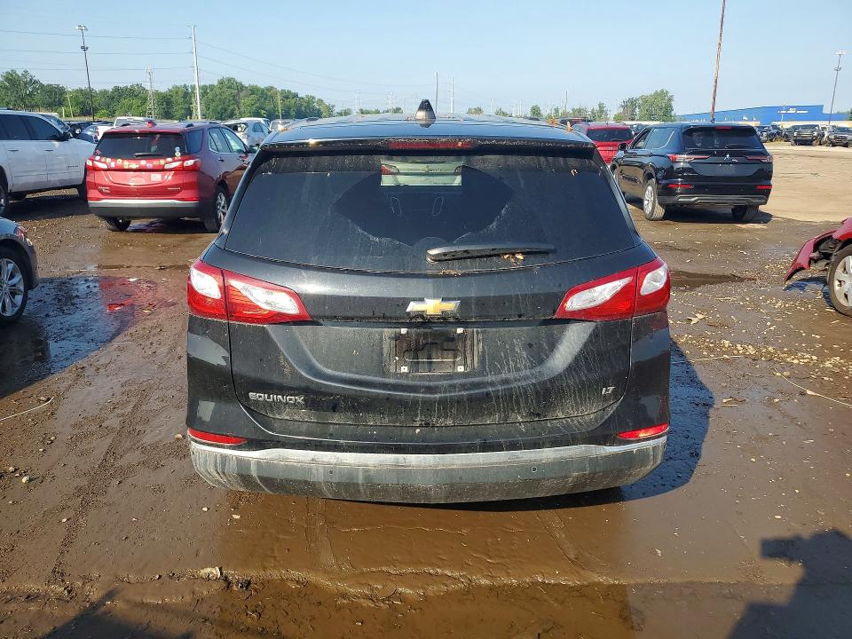 Photo 6 from auction – 2018 CHEVROLET EQUINOX with VIN 2GNAXJEV1J6310507