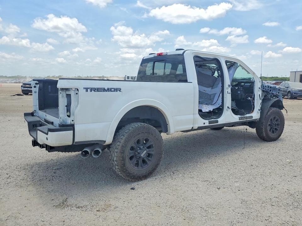 Photo 3 from auction – 2022 FORD F250 with VIN 1FT8W2BT7NED04070