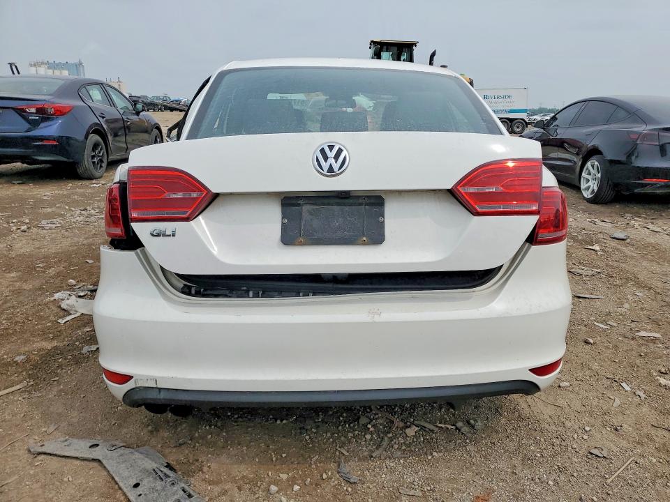 Photo 6 from auction – 2014 VOLKSWAGEN JETTA with VIN 3VW5S7AJ7EM388488