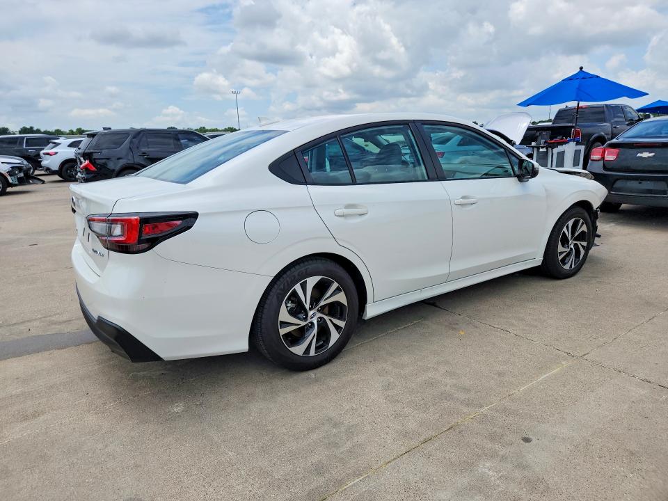Photo 3 from auction – 2025 SUBARU LEGACY with VIN 4S3BWAD61S3014308