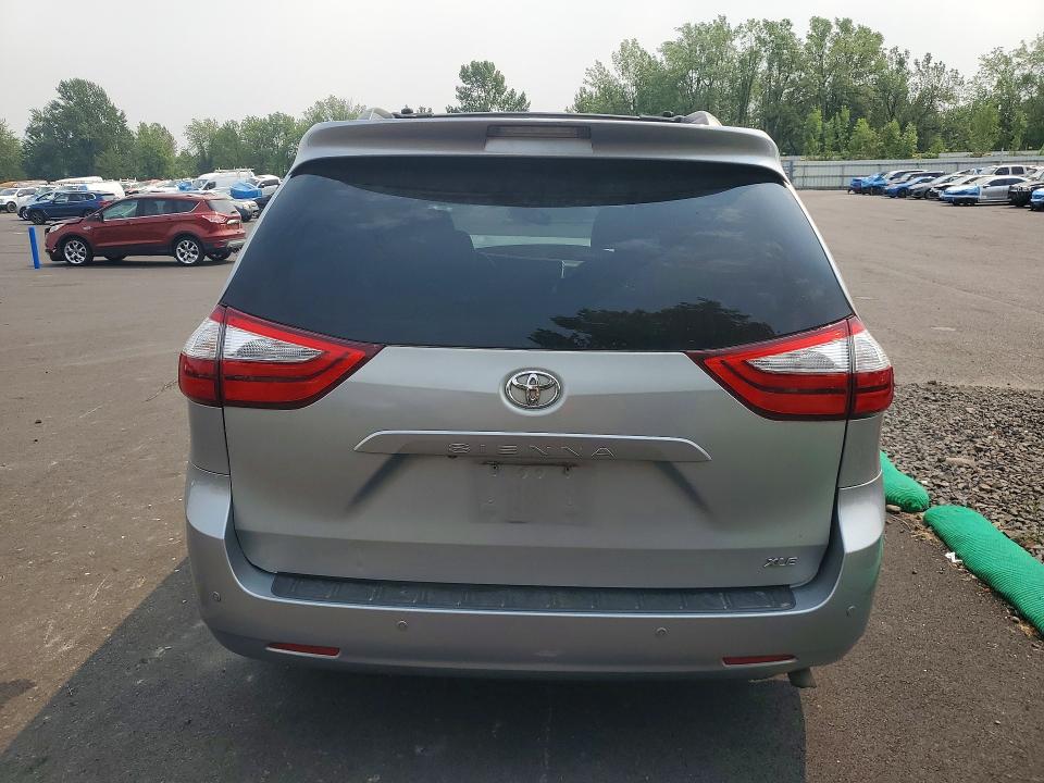 Photo 6 from auction – 2015 TOYOTA SIENNA with VIN 5TDYK3DC2FS600009