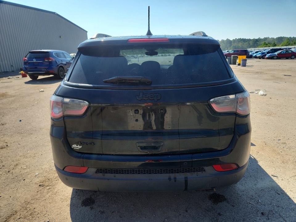 Photo 6 from auction – 2019 JEEP COMPASS with VIN 3C4NJDCB7KT713989
