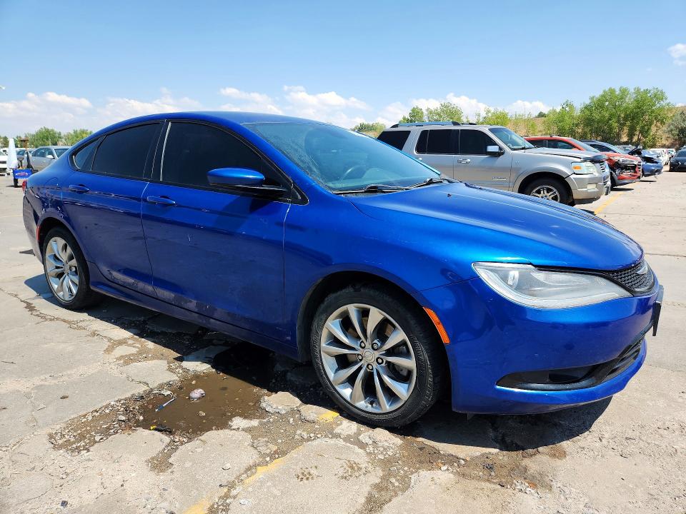 Photo 4 from auction – 2015 CHRYSLER 200 with VIN 1C3CCCDGXFN601560
