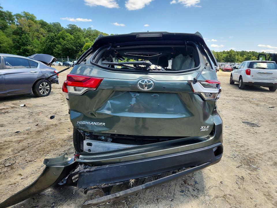 صورة رقم 6 من المزاد - 2017 TOYOTA HIGHLANDER مع VIN 5TDJZRFH3HS371741