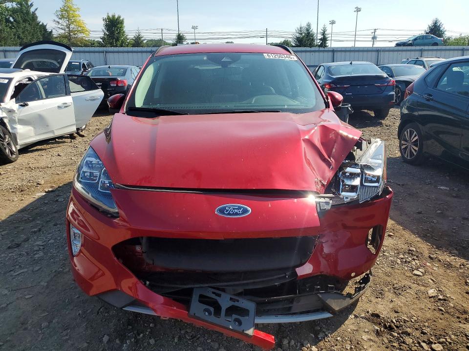 Photo 5 from auction – 2022 FORD ESCAPE with VIN 1FMCU0DZ6NUA94195