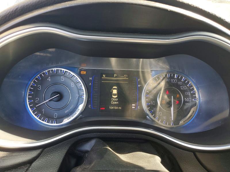 Photo 9 from auction – 2017 CHRYSLER 200 with VIN 1C3CCCFBXHN502452