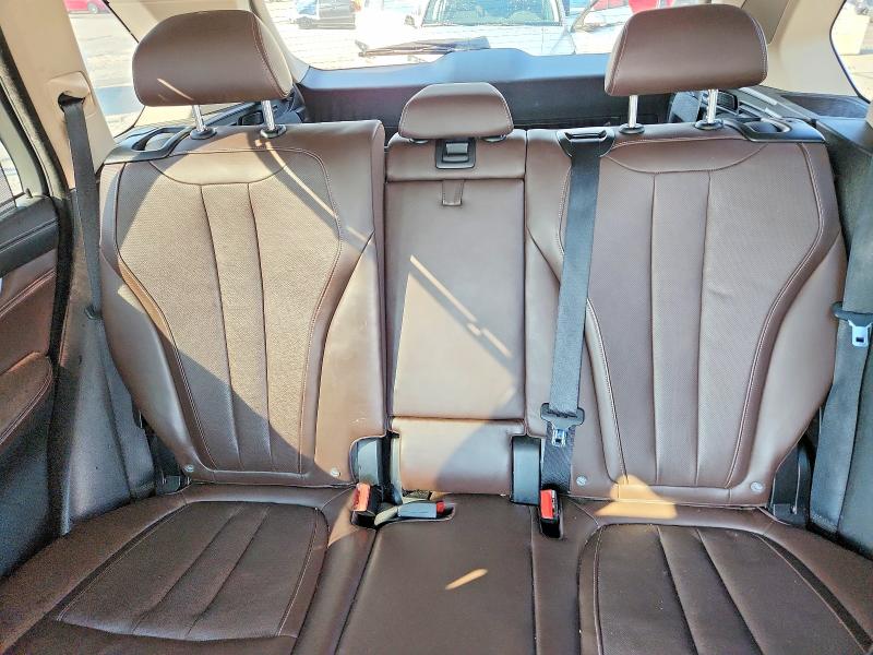 Photo 10 from auction – 2016 BMW X5 with VIN 5UXKR0C53G0P30211