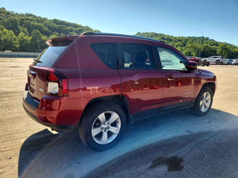 Photo 3 from auction – 2014 JEEP COMPASS with VIN 1C4NJDEB1ED621929