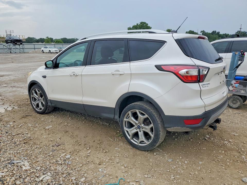 Photo 2 from auction – 2017 FORD ESCAPE with VIN 1FMCU9J99HUA60054