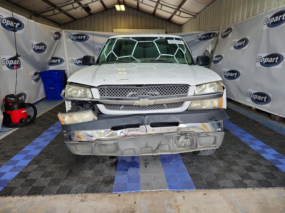 Photo 5 from auction – 2004 CHEVROLET SILVERADO with VIN 1GCHC23U24F221283
