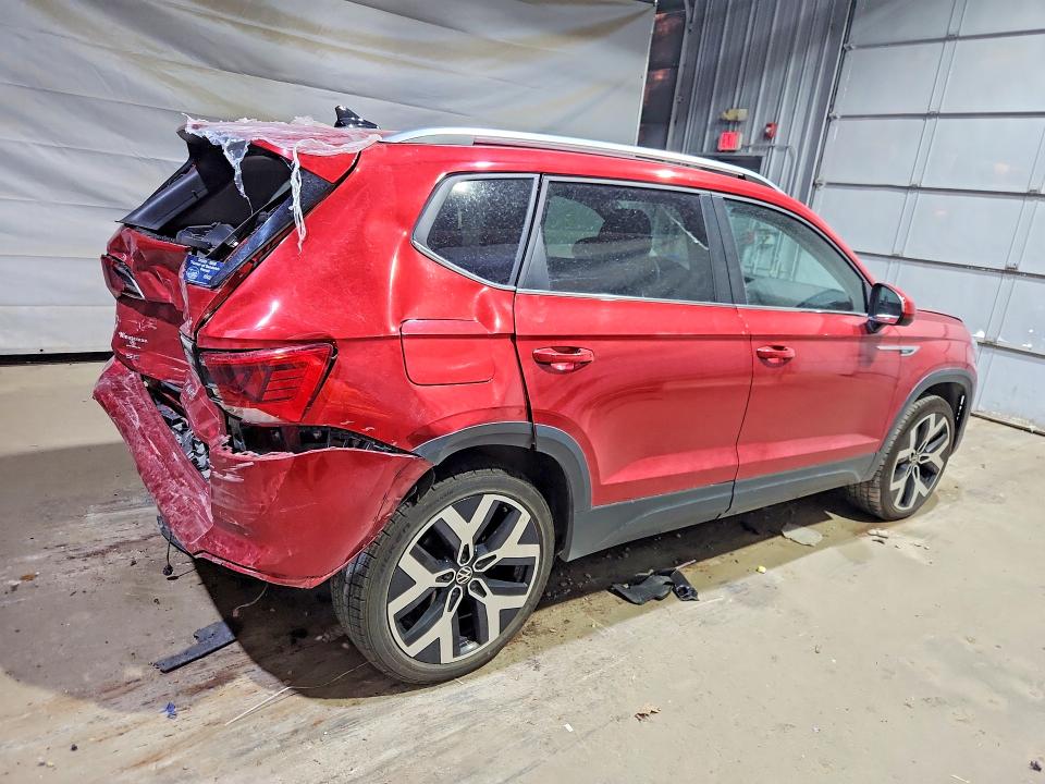 Photo 3 from auction – 2022 VOLKSWAGEN TAOS with VIN 3VV2X7B29NM027621
