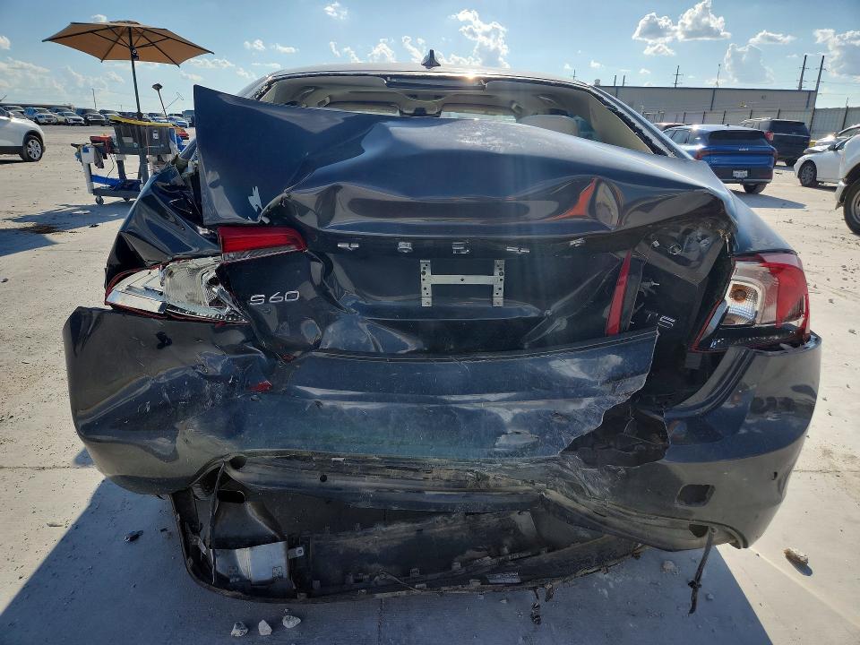 Photo 6 from auction – 2015 VOLVO S60 with VIN YV140MFM2F2338493