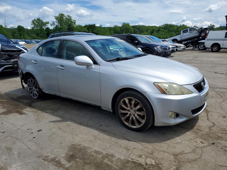 Photo 4 from auction – 2008 LEXUS IS with VIN JTHCK262782021910
