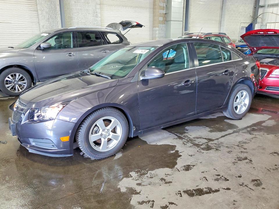 CHEVROLET CRUZE 2014 with VIN 1G1PC5SB7E7474083 - Photo from auction