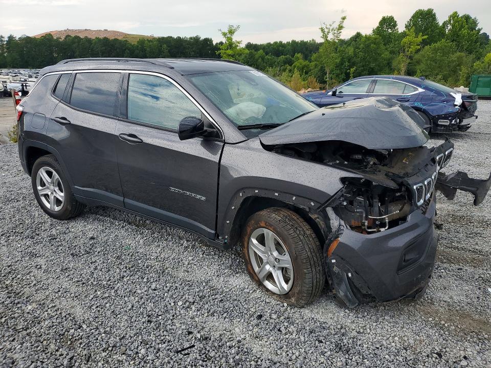 Photo 4 from auction – 2023 JEEP COMPASS with VIN 3C4NJDBN0PT523776