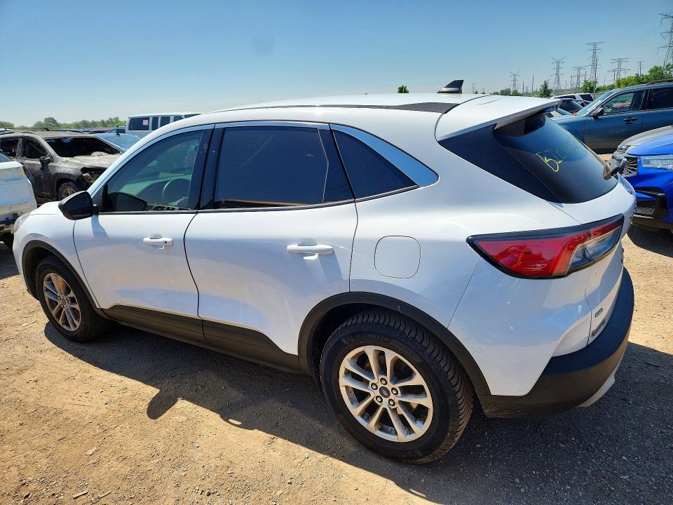 Photo 2 from auction – 2022 FORD ESCAPE with VIN 1FMCU9G68NUA93586