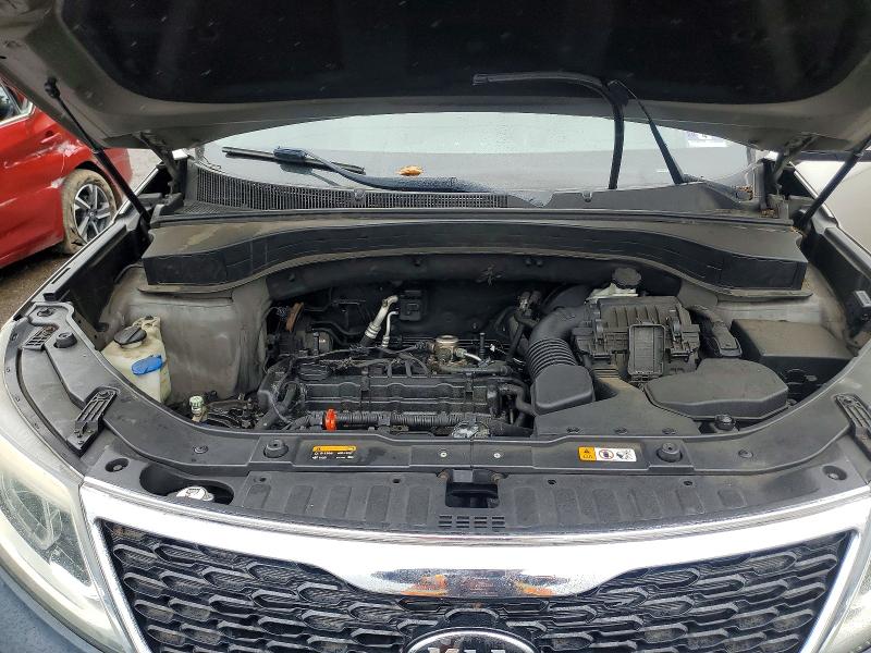 Photo 12 from auction – 2015 KIA SORENTO with VIN 5XYKT3A66FG628152