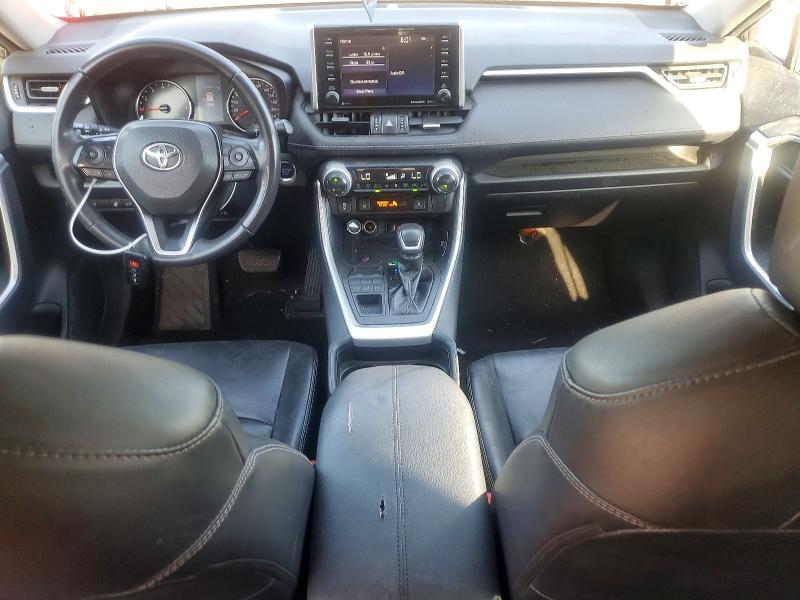 Photo 8 from auction – 2019 TOYOTA RAV4 with VIN 2T3R1RFV2KW026335