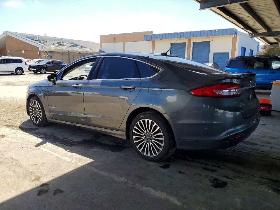 Photo 2 from auction – 2017 FORD FUSION with VIN 3FA6P0SU5HR380315