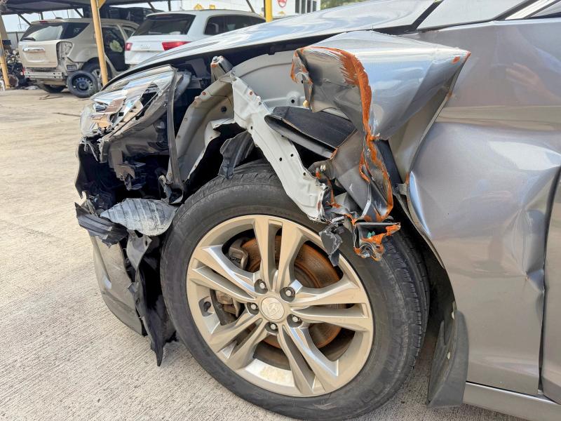 Photo 11 from auction – 2019 HYUNDAI SONATA with VIN 5NPE34AF8KH762375