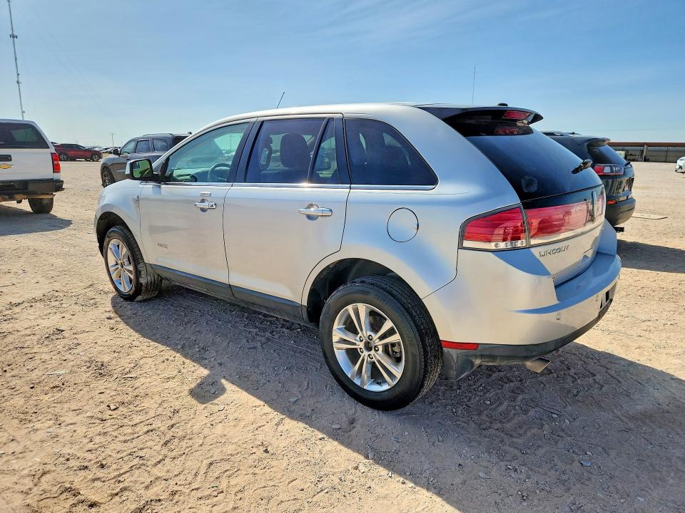 Photo 2 from auction – 2010 LINCOLN MKX with VIN 2LMDJ8JC0ABJ27126