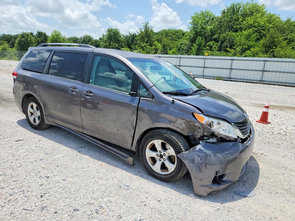 Photo 4 from auction – 2011 TOYOTA SIENNA with VIN 5TDKK3DC4BS062445