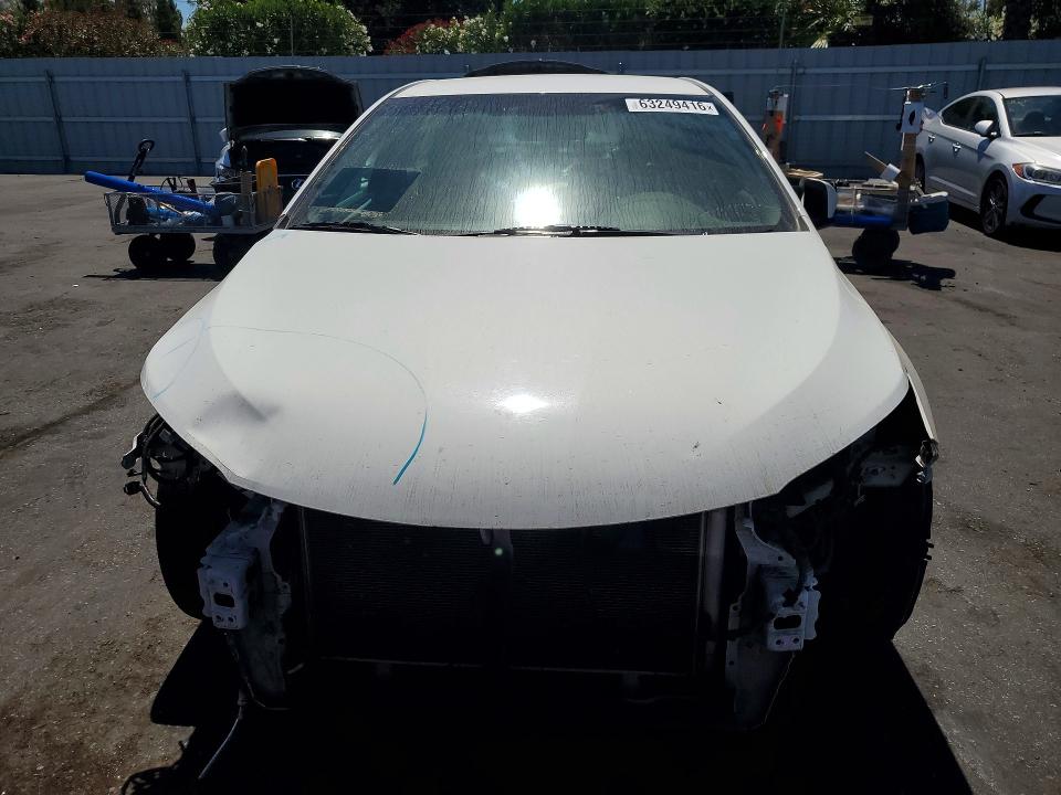 Photo 5 from auction – 2016 TOYOTA CAMRY with VIN 4T4BF1FK3GR536256