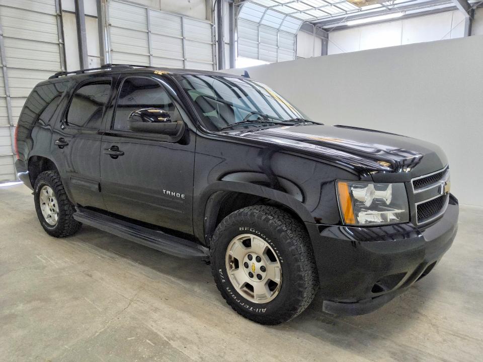 Zdjęcie 4 z aukcji – 2011 CHEVROLET TAHOE z VIN 1GNSCAE09BR286631