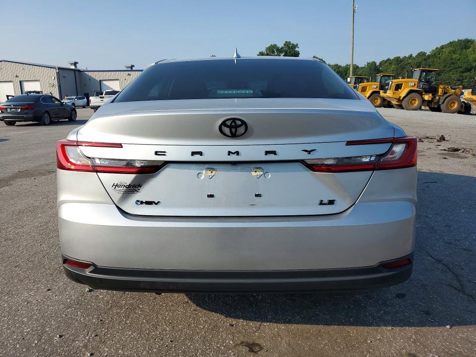 Photo 6 from auction – 2025 TOYOTA CAMRY with VIN 4T1DAACK5SU586929