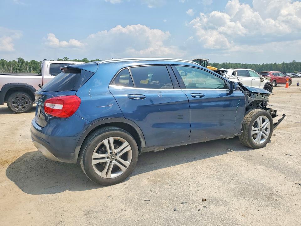 Photo 3 from auction – 2020 MERCEDES-BENZ GLA with VIN WDCTG4GB9LJ650154