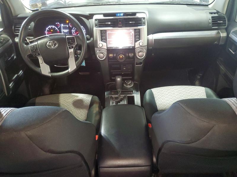 Photo 8 from auction – 2021 TOYOTA 4RUNNER with VIN JTEMU5JR0M5852756