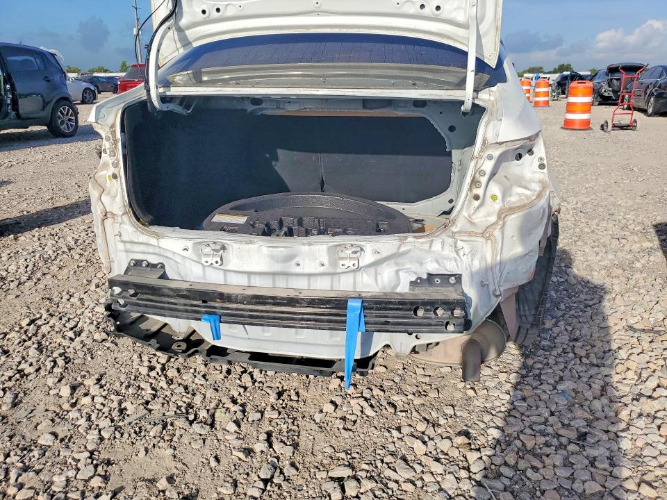 Photo 6 from auction – 2020 TOYOTA COROLLA with VIN JTDEPRAE8LJ040437