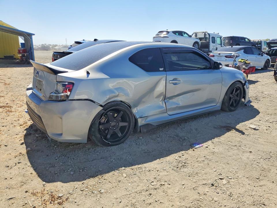 Photo 3 from auction – 2014 SCION TC with VIN JTKJF5C72E3067030