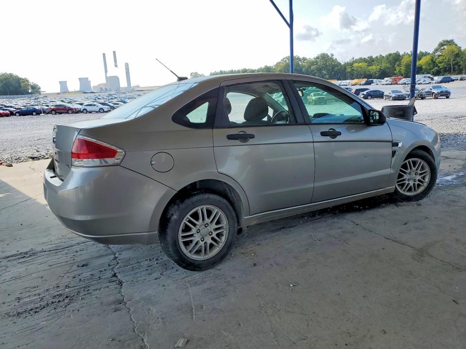 Photo 3 from auction – 2008 FORD FOCUS with VIN 1FAHP35N08W256576