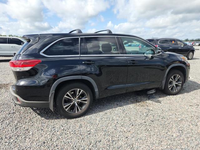 Photo 3 from auction – 2017 TOYOTA HIGHLANDER with VIN 5TDBZRFHXHS368405