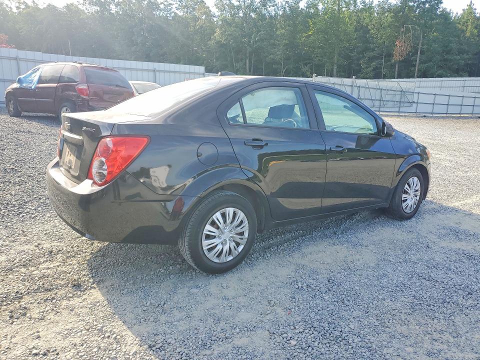 Photo 3 from auction – 2016 CHEVROLET SONIC with VIN 1G1JA5SH6G4122729