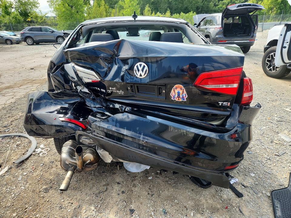 Photo 6 from auction – 2015 VOLKSWAGEN JETTA with VIN 3VWD17AJXFM357610