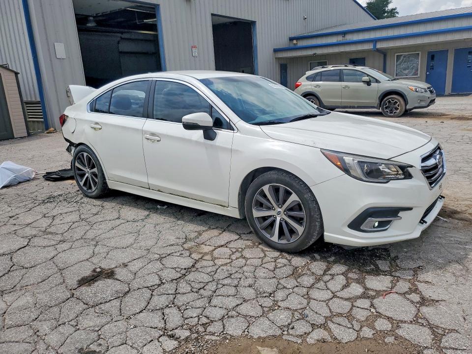 Photo 4 from auction – 2019 SUBARU LEGACY with VIN 4S3BNEJ62K3020648