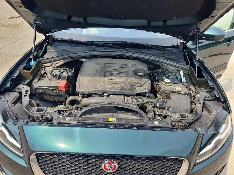 Photo 12 from auction – 2018 JAGUAR F-PACE with VIN SADCK2FX4JA258075