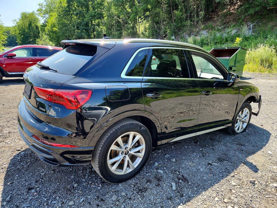 Photo 3 from auction – 2022 AUDI Q3 with VIN WA1DECF34N1066729